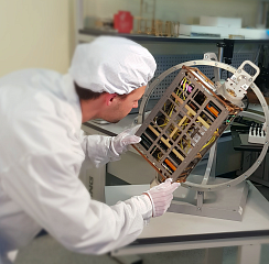 Разработка малых космических аппаратов и спутниковых подсистем форм-фактора CubeSat
