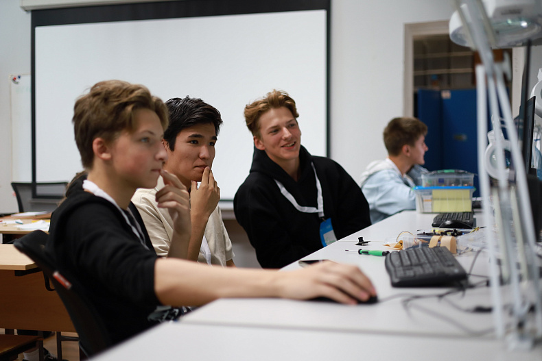 Инженерные каникулы (14+)